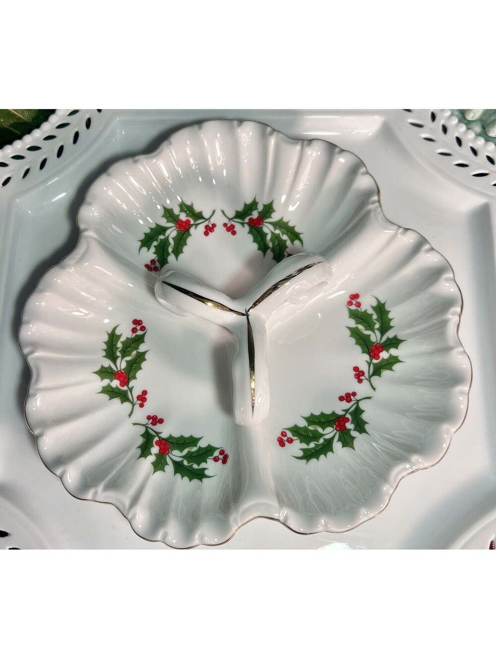 Vintage All The Trimmings Japan Green Holly & berries 3 Section Nut Candy Dish